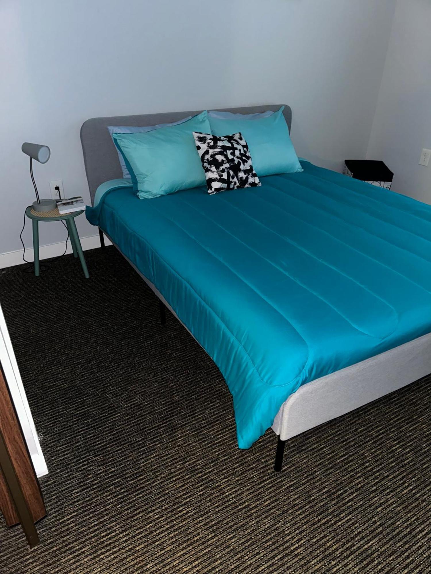 Spooky Low Rate!! Downtown With Free Parking Apartment Индианаполис Екстериор снимка
